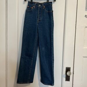 Levi’s Ribcage Straight Jeans